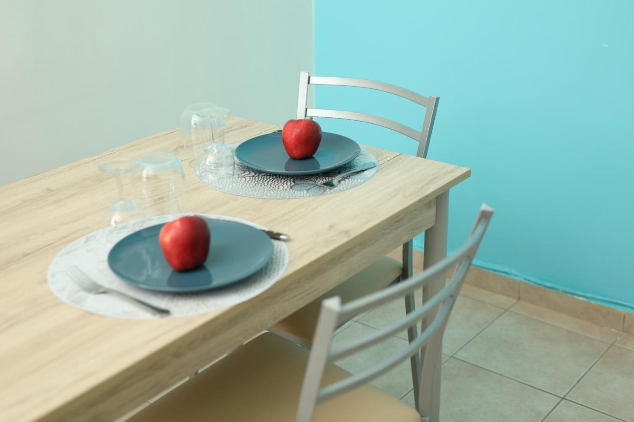 Nikea Apartment Near Piraeus Port And Metro St I Kültér fotó